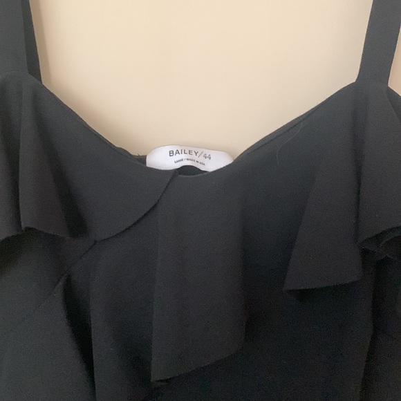 Perfect little black dress, stretchy crepe - Picture 2 of 4